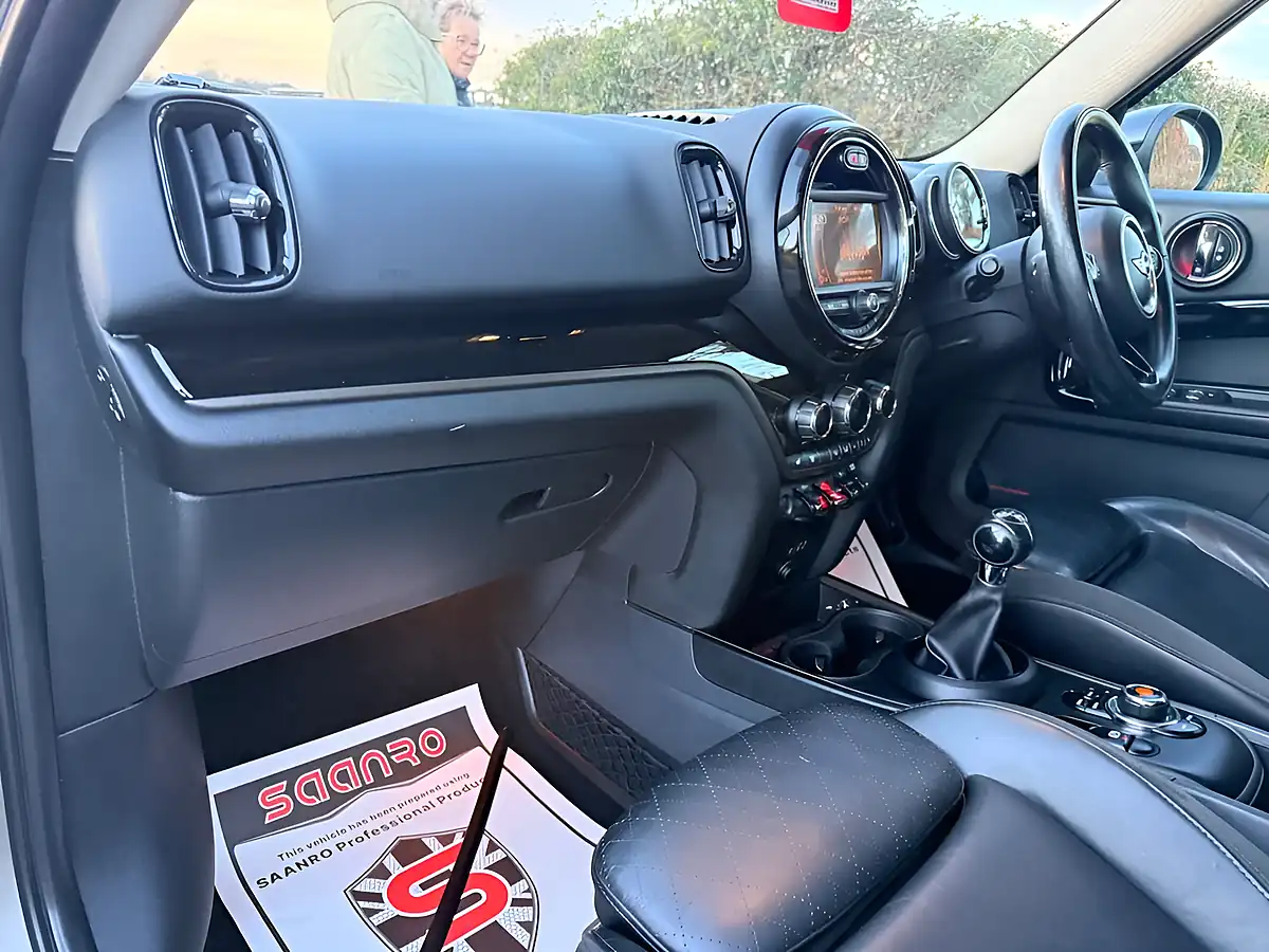 Used 2017 MINI Countryman Cooper Silver - Interior and Exterior details 14