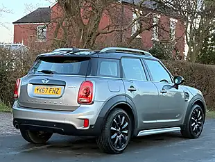 Used 2017 MINI Countryman Cooper Silver - Interior and Exterior details 8
