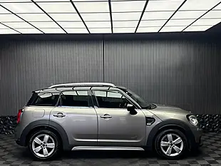 Used 2017 MINI Countryman Cooper Silver - Interior and Exterior details 12