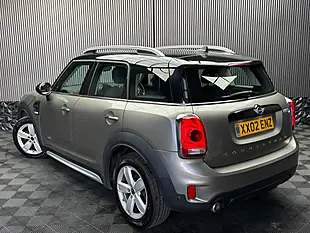 Used 2017 MINI Countryman Cooper Silver - Interior and Exterior details 4