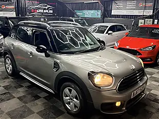 Used 2017 MINI Countryman Cooper Silver - Interior and Exterior details 3