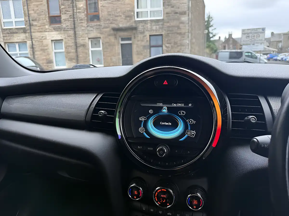 Used 2017 MINI Hatch Chilli Sport Pack Blue - Interior and Exterior details 13