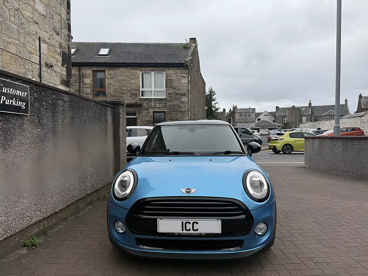 Used 2017 MINI Hatch Chilli Sport Pack Blue - Interior and Exterior details 5