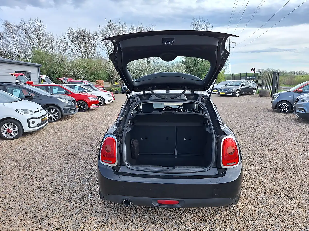 Used 2017 MINI Hatch Cooper Black - Interior and Exterior details 11