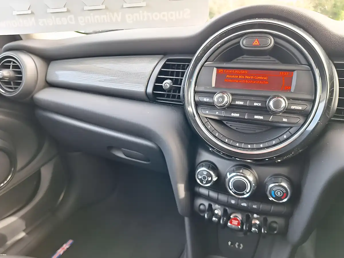 Used 2017 MINI Hatch Cooper Black - Interior and Exterior details 12