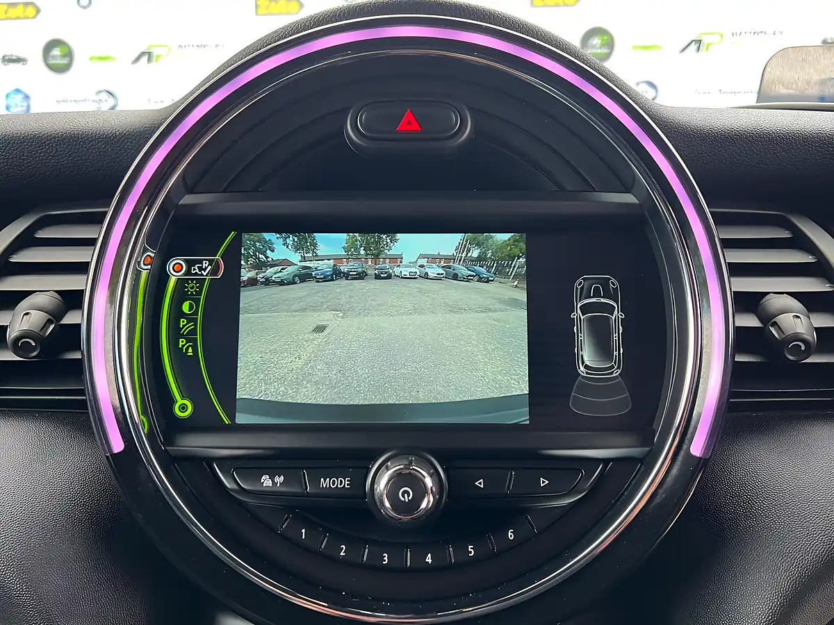 Used 2017 MINI Hatch Cooper Black - Interior and Exterior details 16