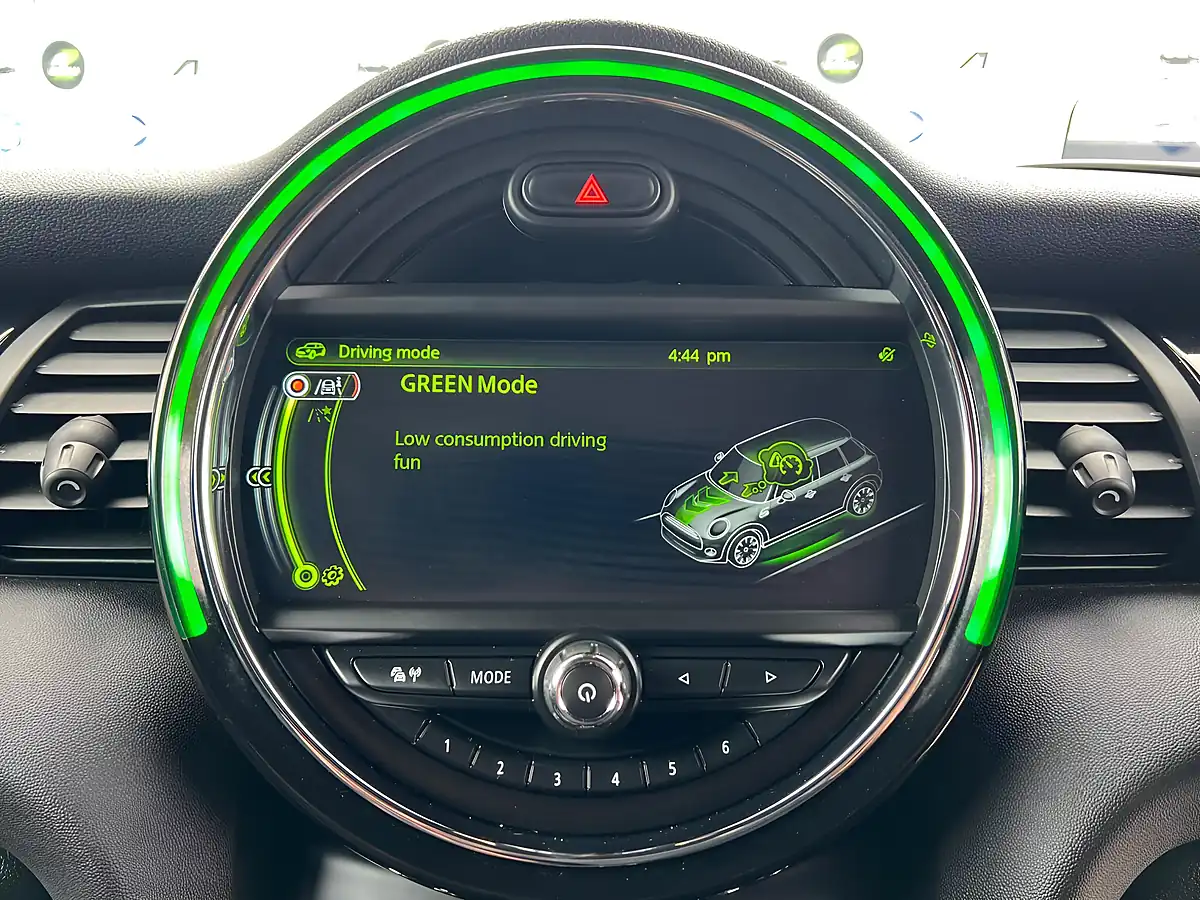 Used 2017 MINI Hatch Cooper Black - Interior and Exterior details 18