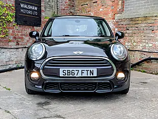 Used 2017 MINI Hatch Cooper Black - Interior and Exterior details 2