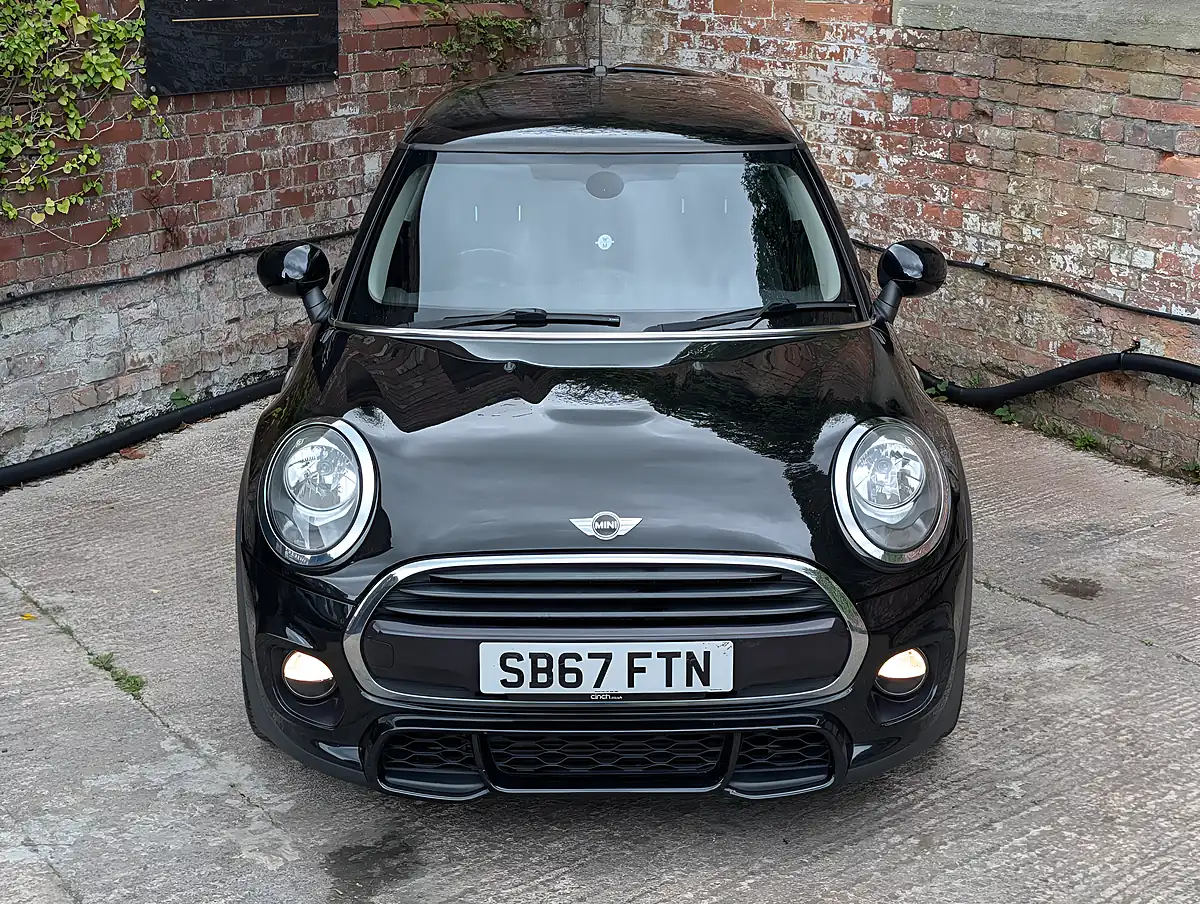 Used 2017 MINI Hatch Cooper Black - Interior and Exterior details 20
