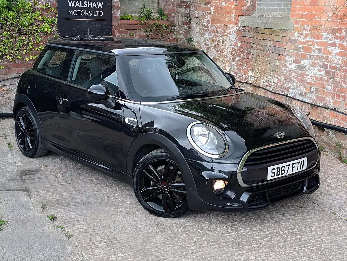 Used 2017 MINI Hatch Cooper Black - Interior and Exterior details 3