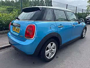 Used 2017 MINI Hatch Cooper Electric Blue - Interior and Exterior details 3