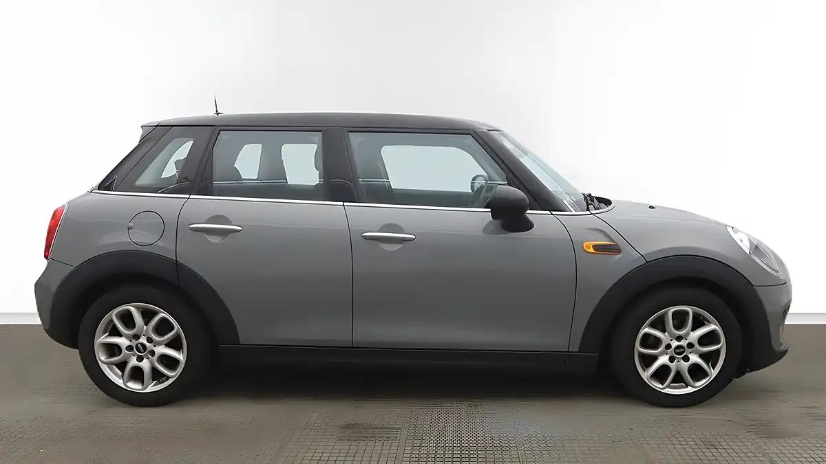 Used 2017 MINI Hatch Cooper Grey - Interior and Exterior details 5