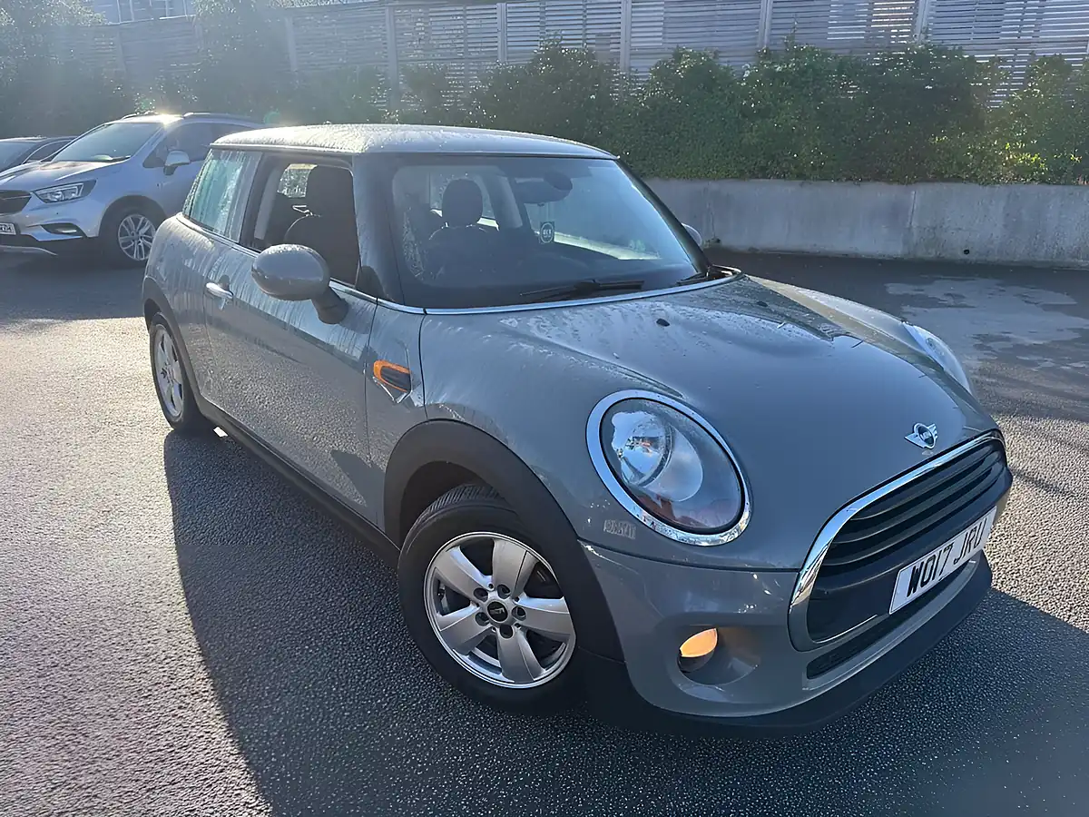 Used 2017 MINI Hatch Cooper Grey - Interior and Exterior details 10