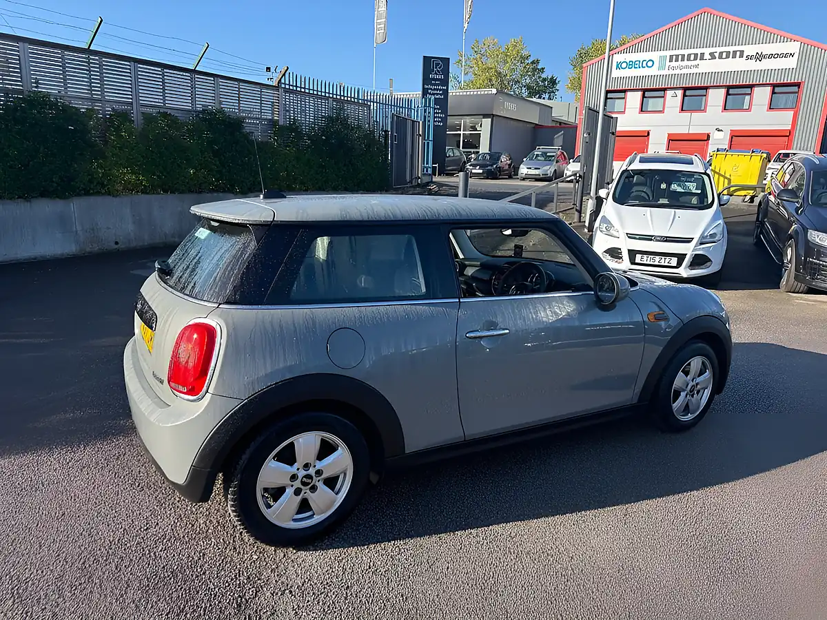 Used 2017 MINI Hatch Cooper Grey - Interior and Exterior details 9