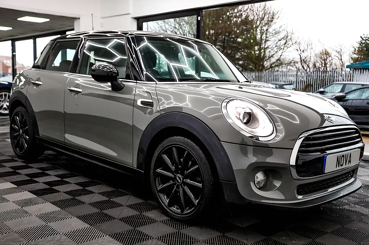 Used 2017 MINI Hatch Cooper Grey - Interior and Exterior details 9