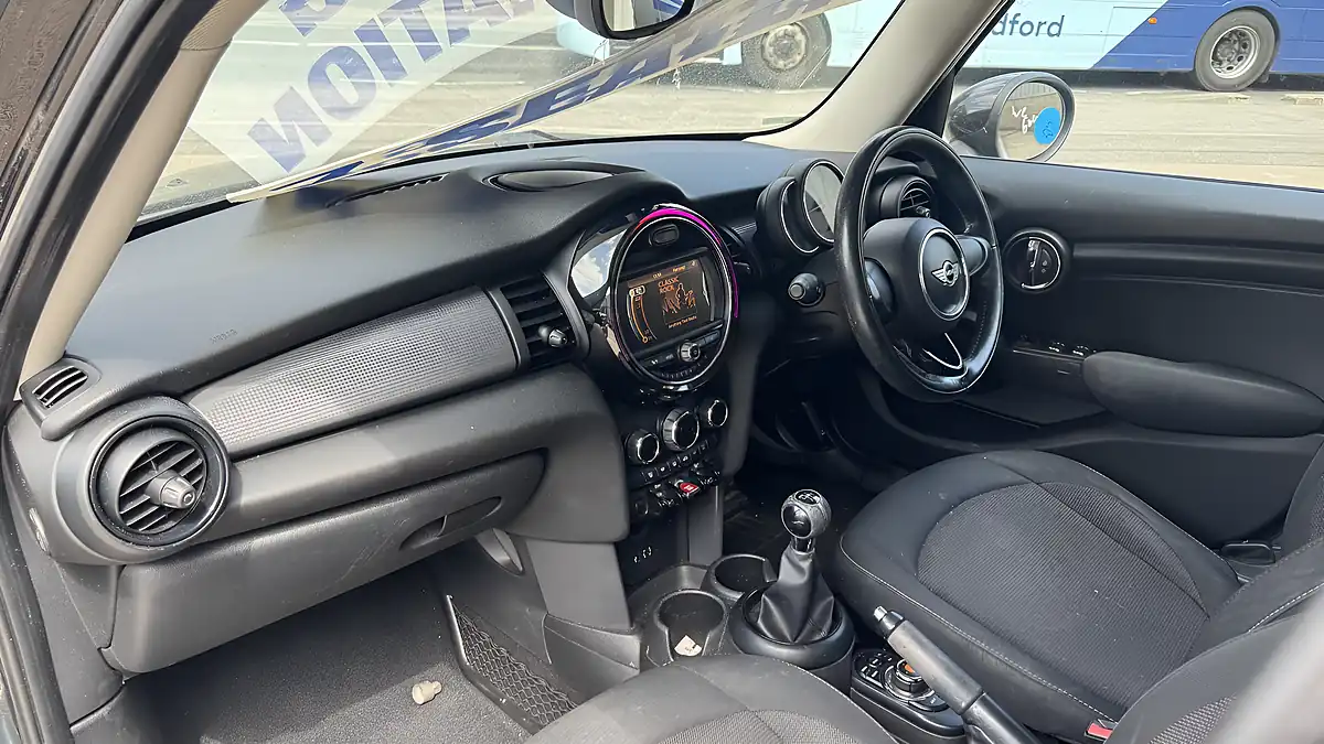 Used 2017 MINI Hatch Cooper Jkw Sport Pack Black - Interior and Exterior details 2