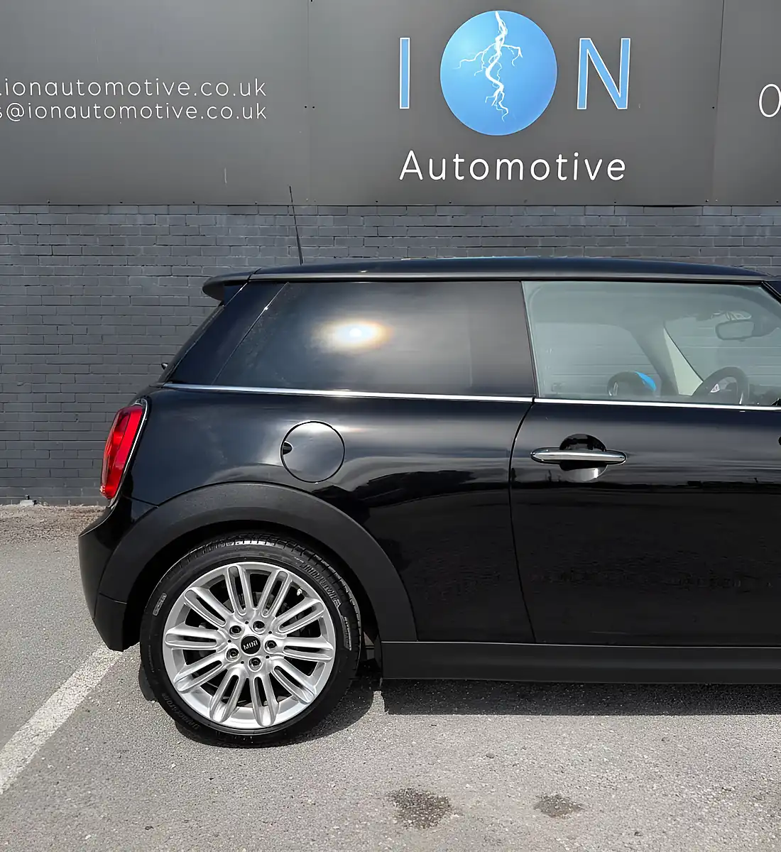 Used 2017 MINI Hatch Cooper Midnight Black - Interior and Exterior details 11
