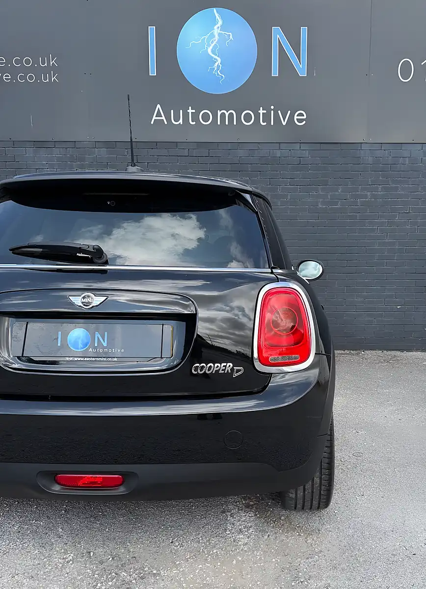 Used 2017 MINI Hatch Cooper Midnight Black - Interior and Exterior details 5