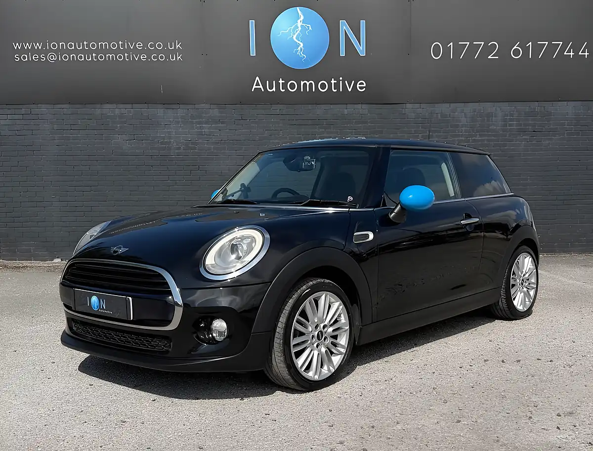 Used 2017 MINI Hatch Cooper Midnight Black - Interior and Exterior details 9