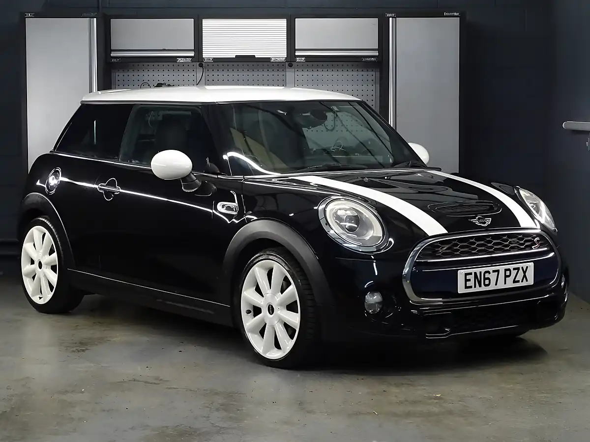 Used 2017 MINI Hatch Cooper Midnight Black - Interior and Exterior details 2
