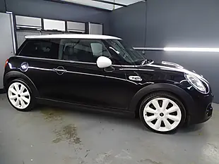 Used 2017 MINI Hatch Cooper Midnight Black - Interior and Exterior details 5