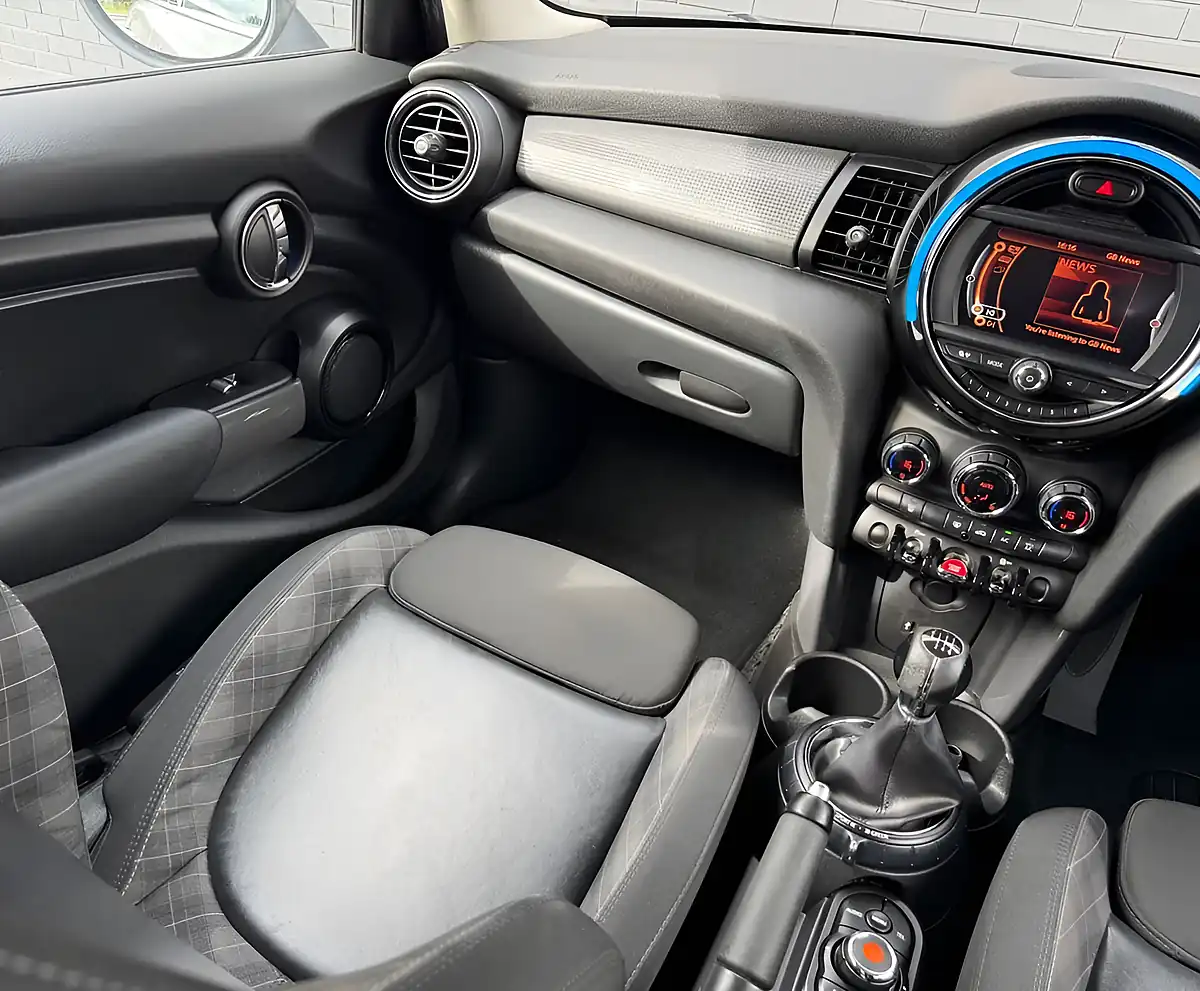 Used 2017 MINI Hatch Cooper Moonwalk Grey Metallic - Interior and Exterior details 13