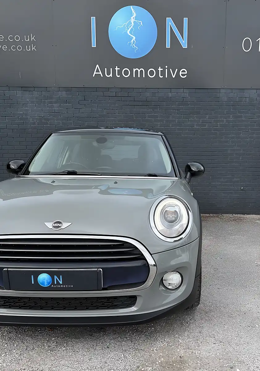 Used 2017 MINI Hatch Cooper Moonwalk Grey Metallic - Interior and Exterior details 4