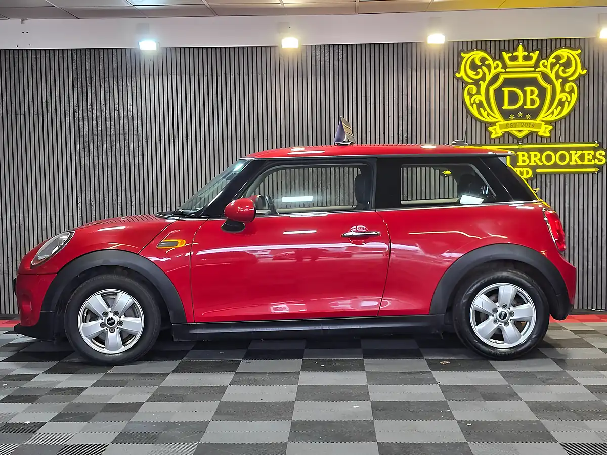 Used 2017 MINI Hatch Cooper Red - Interior and Exterior details 6