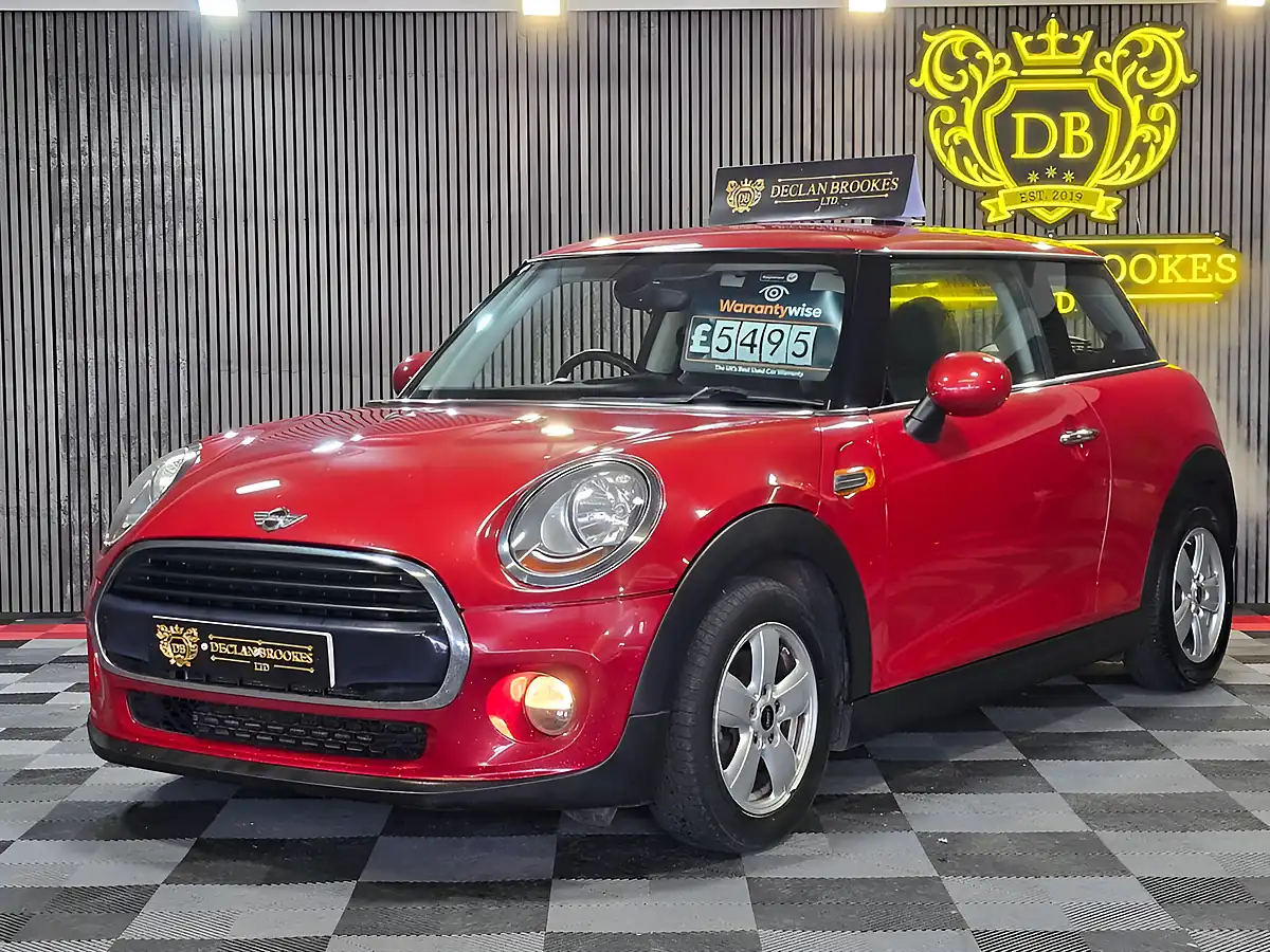 Used 2017 MINI Hatch Cooper Red - Interior and Exterior details 7