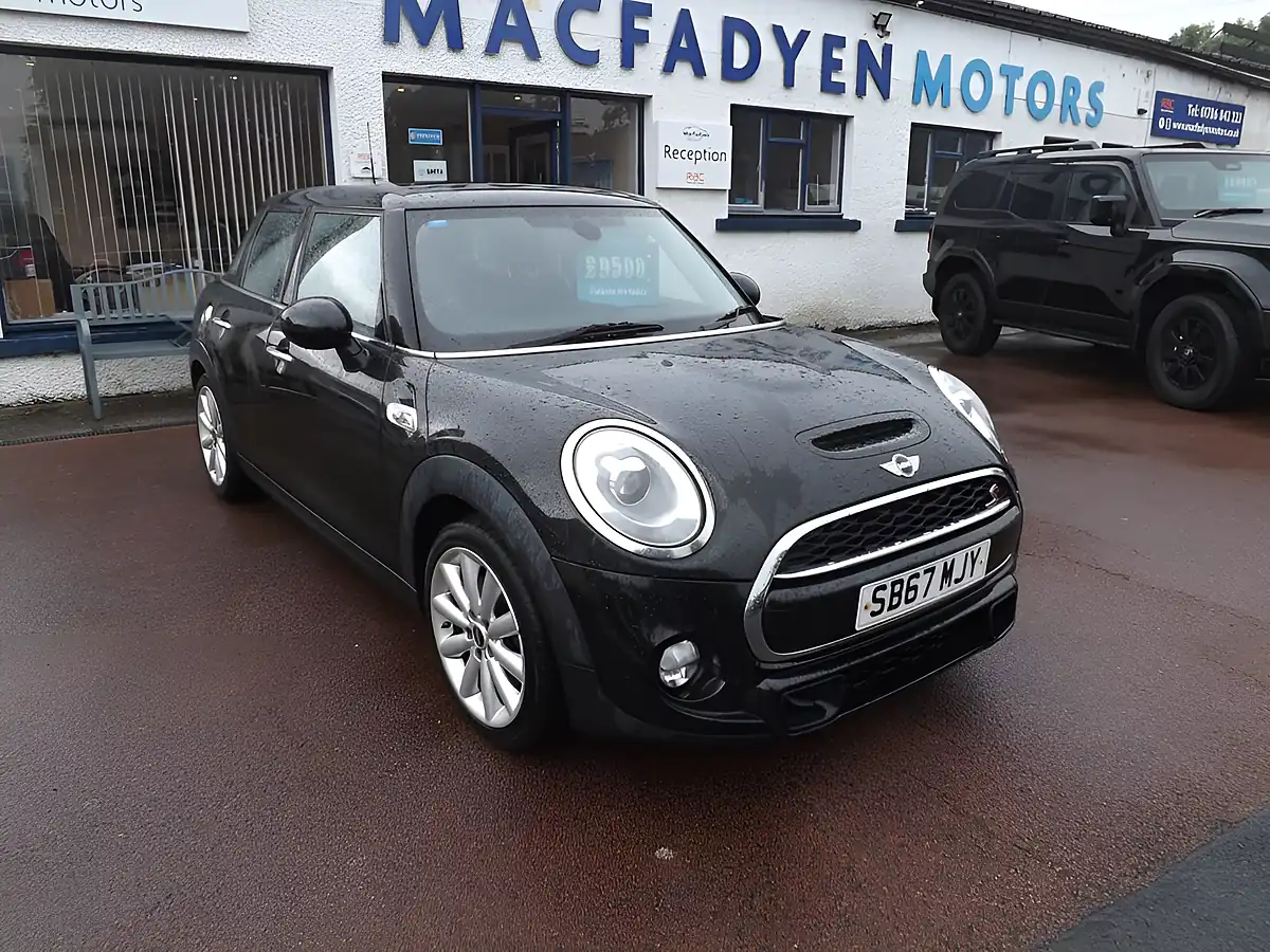 Used 2017 MINI Hatch Cooper S Black - Front View