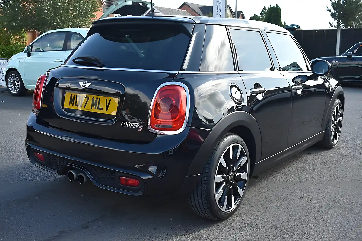 Used 2017 MINI Hatch Cooper S Black - Interior and Exterior details 6