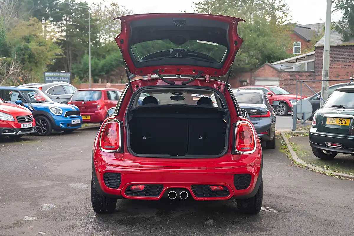 Used 2017 MINI Hatch Cooper S Chilli Red - Interior and Exterior details 14