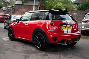 Used 2017 MINI Hatch Cooper S Chilli Red - Interior and Exterior details 6