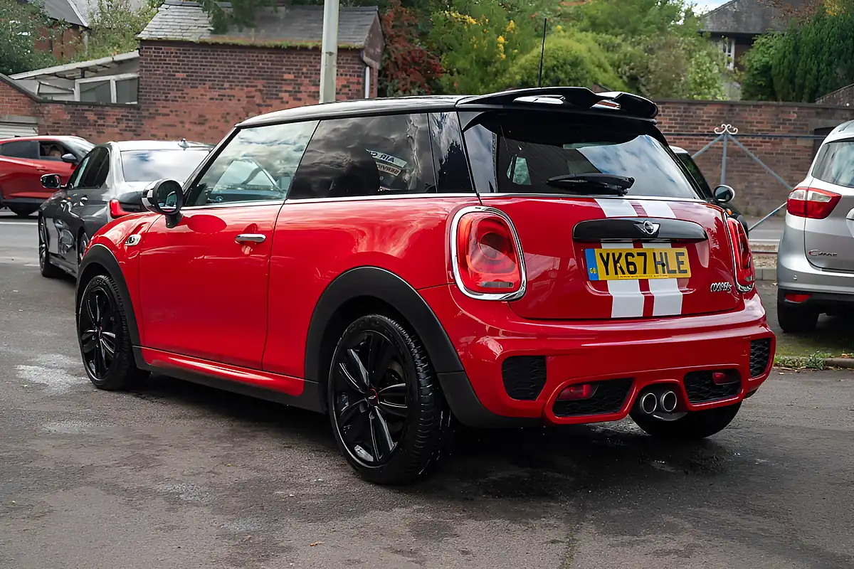 Used 2017 MINI Hatch Cooper S Chilli Red - Interior and Exterior details 6