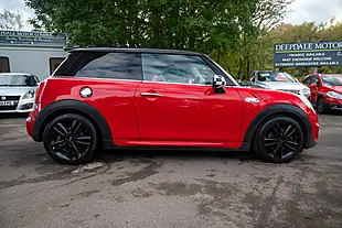 Used 2017 MINI Hatch Cooper S Chilli Red - Interior and Exterior details 9
