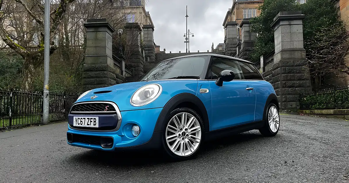 Used 2017 MINI Hatch Cooper S Electric Blue - Front View