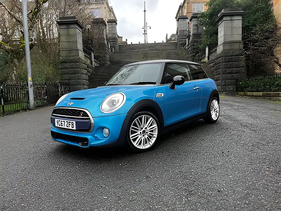 Used 2017 MINI Hatch Cooper S Electric Blue - Interior and Exterior details 15
