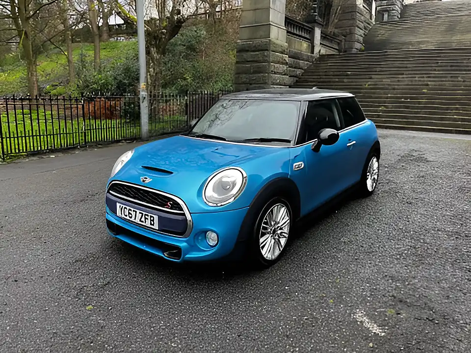 Used 2017 MINI Hatch Cooper S Electric Blue - Interior and Exterior details 19