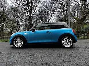 Used 2017 MINI Hatch Cooper S Electric Blue - Interior and Exterior details 2