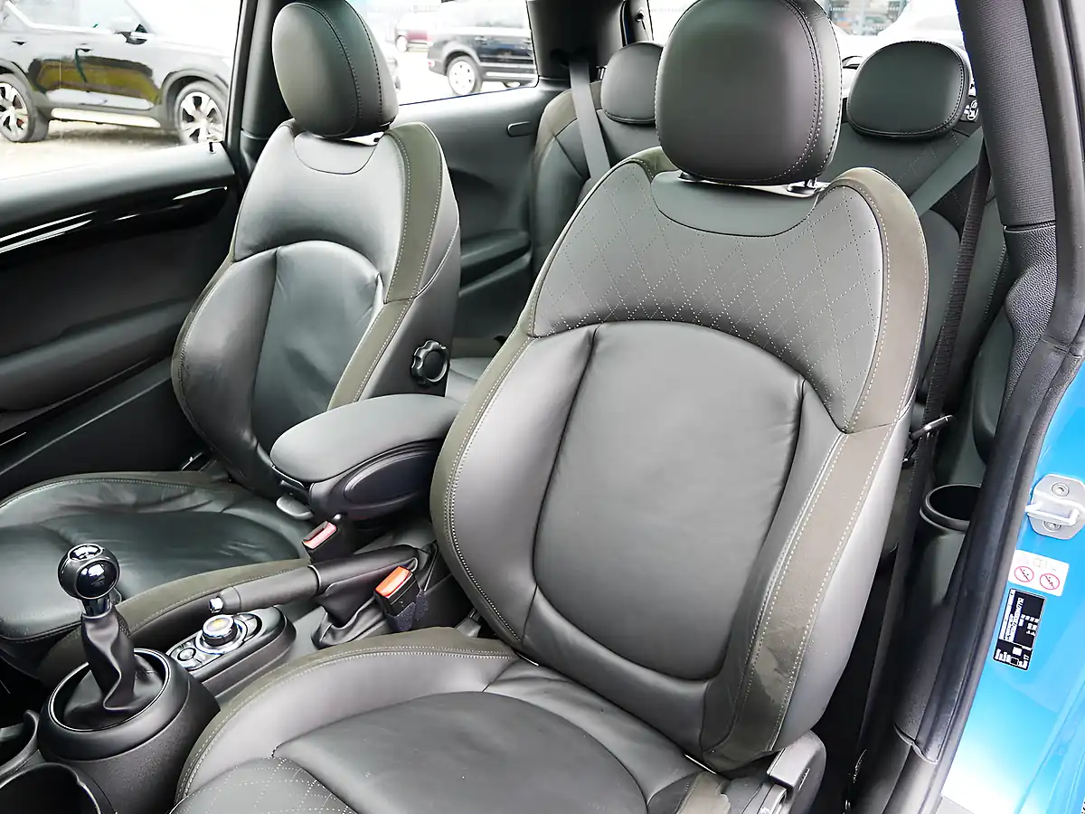 Used 2017 MINI Hatch Cooper S Electric Blue - Interior and Exterior details 13