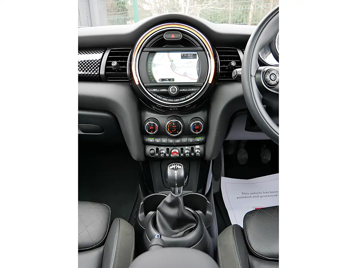 Used 2017 MINI Hatch Cooper S Electric Blue - Interior and Exterior details 18