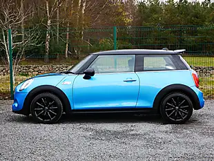 Used 2017 MINI Hatch Cooper S Electric Blue - Interior and Exterior details 6