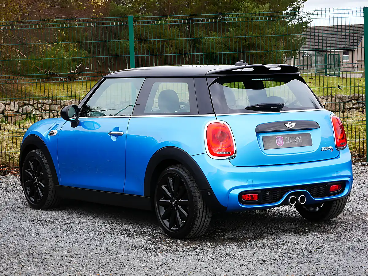 Used 2017 MINI Hatch Cooper S Electric Blue - Interior and Exterior details 7