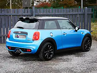 Used 2017 MINI Hatch Cooper S Electric Blue - Interior and Exterior details 9