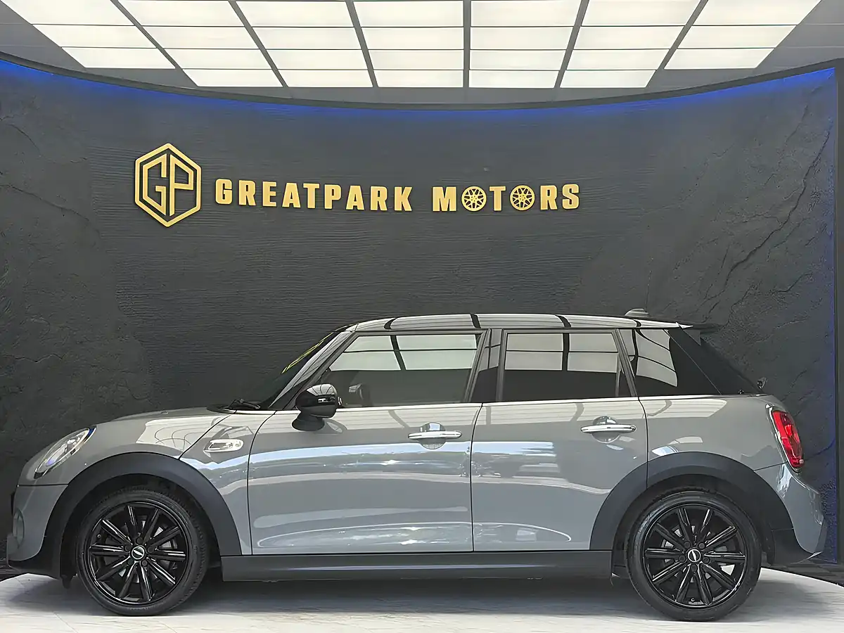Used 2017 MINI Hatch Cooper S Grey - Interior and Exterior details 8