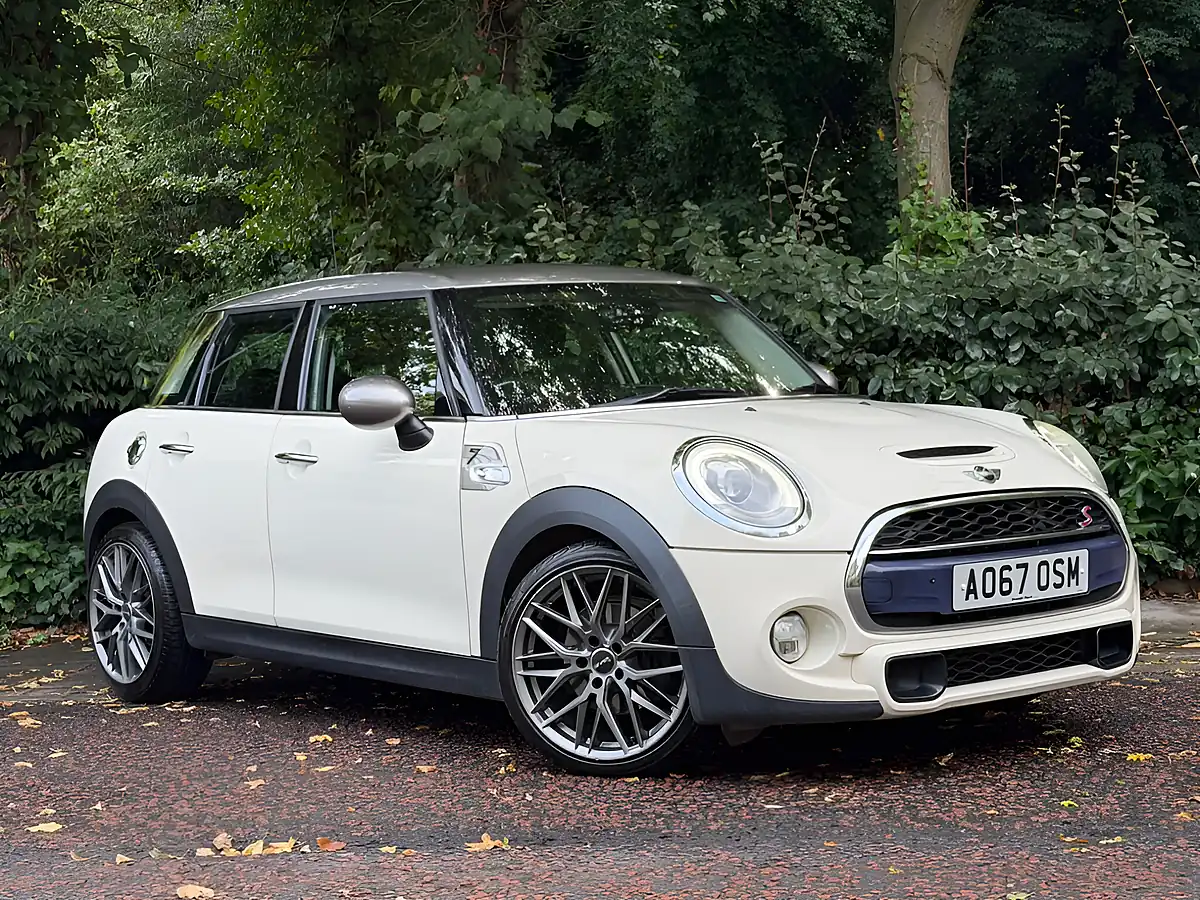 Used 2017 MINI Hatch Cooper S Seven White - Interior and Exterior details 2