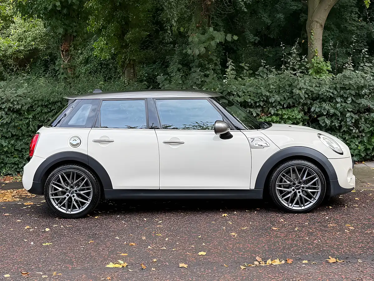 Used 2017 MINI Hatch Cooper S Seven White - Interior and Exterior details 5