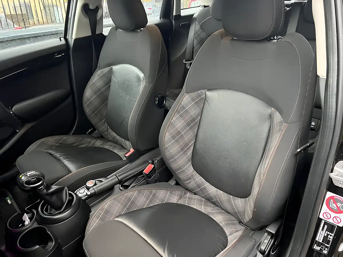 Used 2017 MINI Hatch Cooper Seven Black - Interior and Exterior details 16