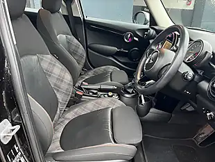 Used 2017 MINI Hatch Cooper Seven Black - Interior and Exterior details 18