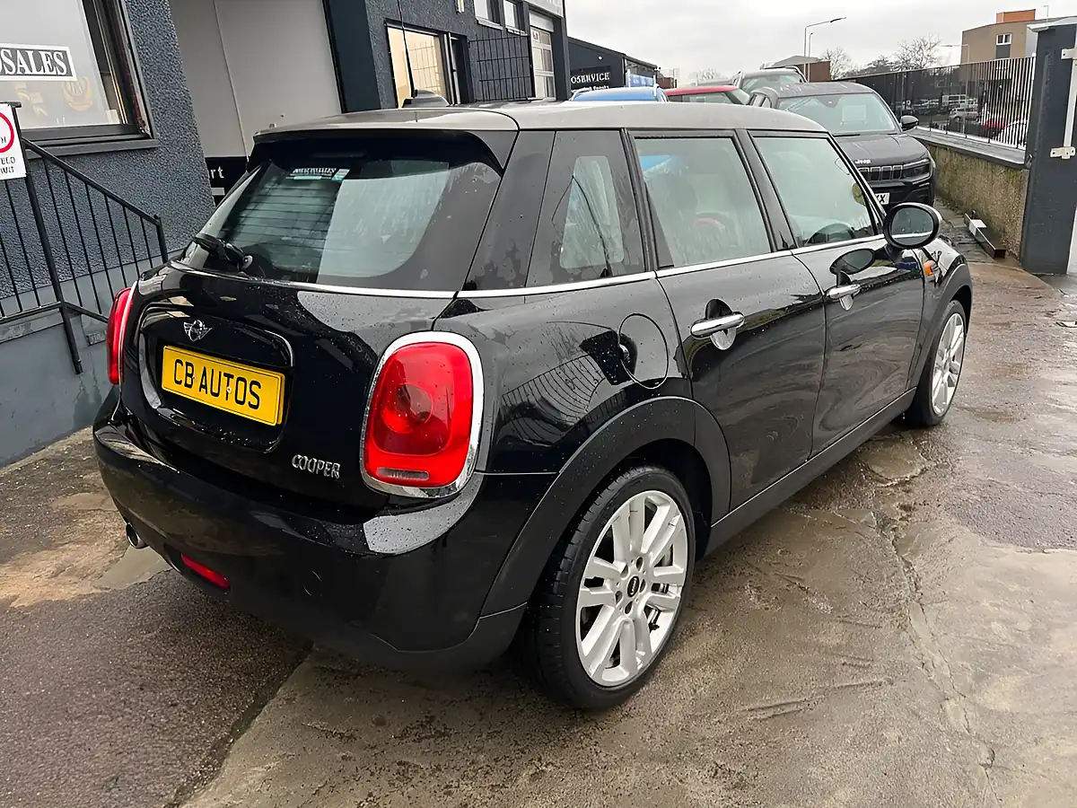 Used 2017 MINI Hatch Cooper Seven Black - Interior and Exterior details 4